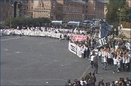 Roma, 14 novembre 2009. Manifestazione ultras contro la Tessera del Tifoso